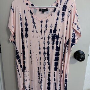 Ladies Lt.Peach and Navy Blue Silky Over-Size T-Shirt  Extra Large SS